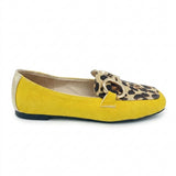 Apolline mocassin plat femme léopard jaune à boucle dorée, vue de profil