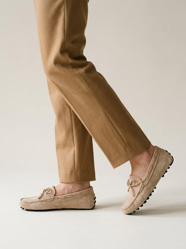 Mocassin souple femme en daim Maëlys porté